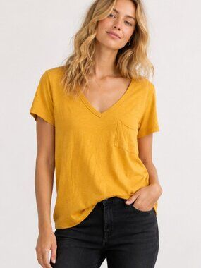 ANTHROPOLOGIE Lilla P Mustard Yellow V-Neck Pocket Tee Slub Knit Size M